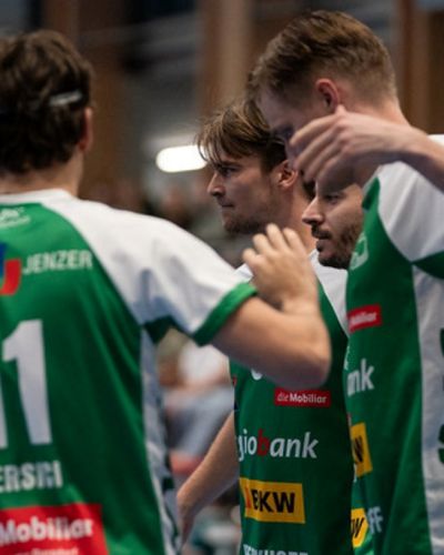 Matchtrikot Spieler mit Mütze